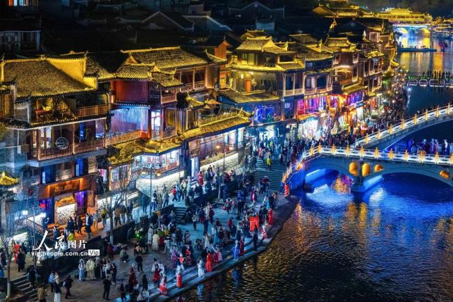 湖南湘西：畅游凤凰古城