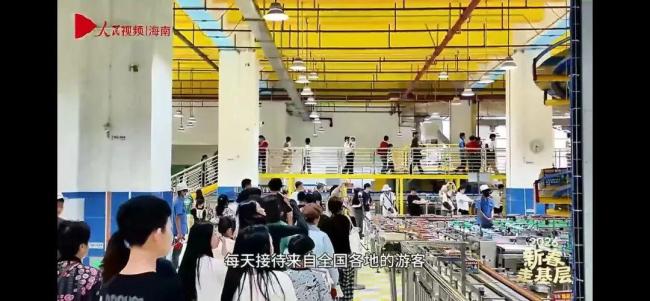 擦边二十年的椰树 这次翻车不冤 开放日再现争议广告