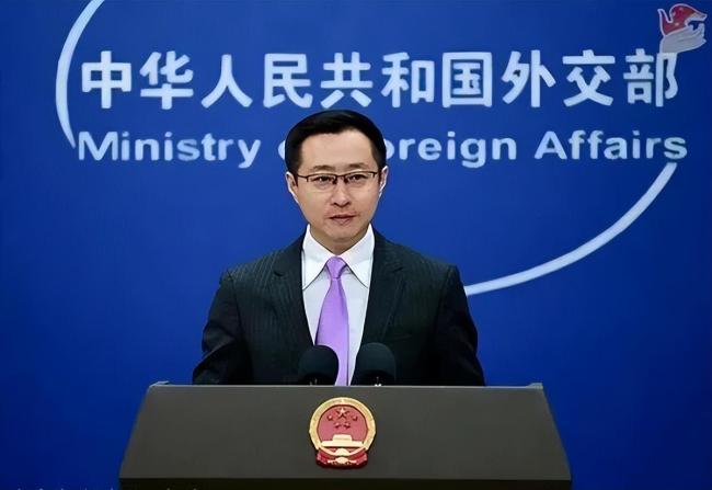 中方回应美是否求助中方派军舰护航