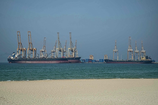 财经观察：霍尔木兹困局考验各国石油储备