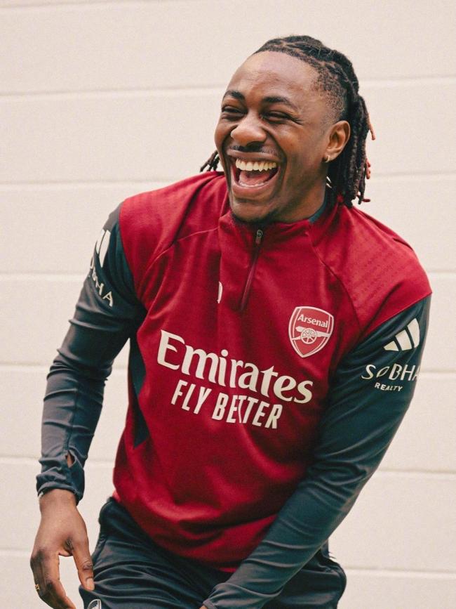 阿森纳晋级欧冠八强 埃泽赖斯建功