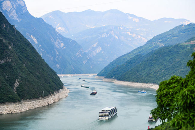 山河焕新生机涌—长江经济带绿色发展的重庆实践