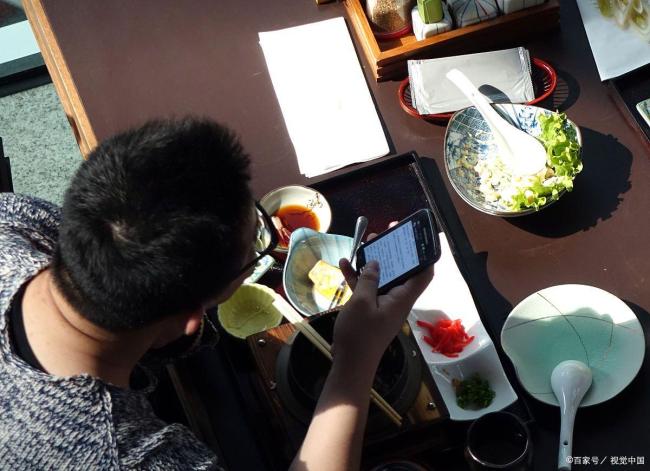 毛豆腐为何成为“电子榨菜” 年轻人餐桌新标配