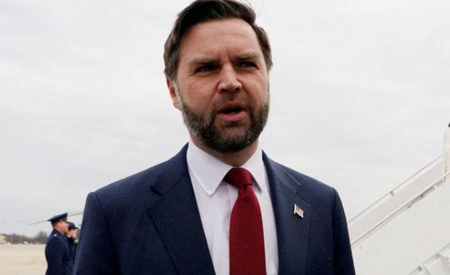 反对对外战争的美国副总统万斯，如何在伊朗战事中与特朗普走钢丝？ 平衡立场与忠诚