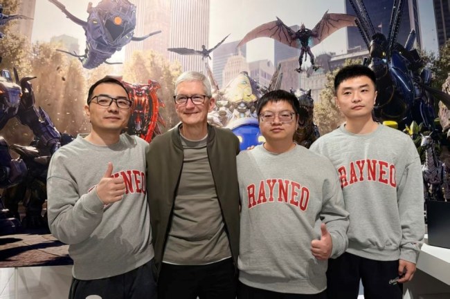 苹果CEO库克对话雷鸟创新