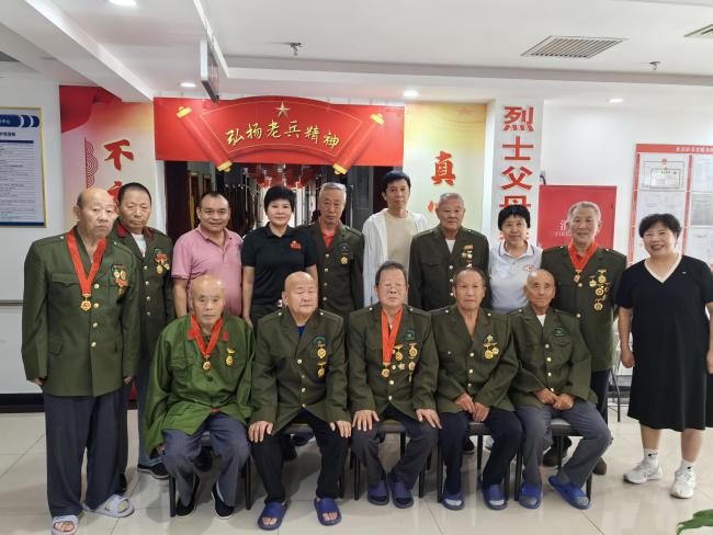 女子组织志愿军老兵相聚北京 新春礼遇温暖英雄心