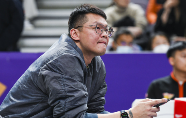 朱芳雨曾遭巩晓彬“摧残”：吃饭给我介绍大哥 让我挨个敬酒