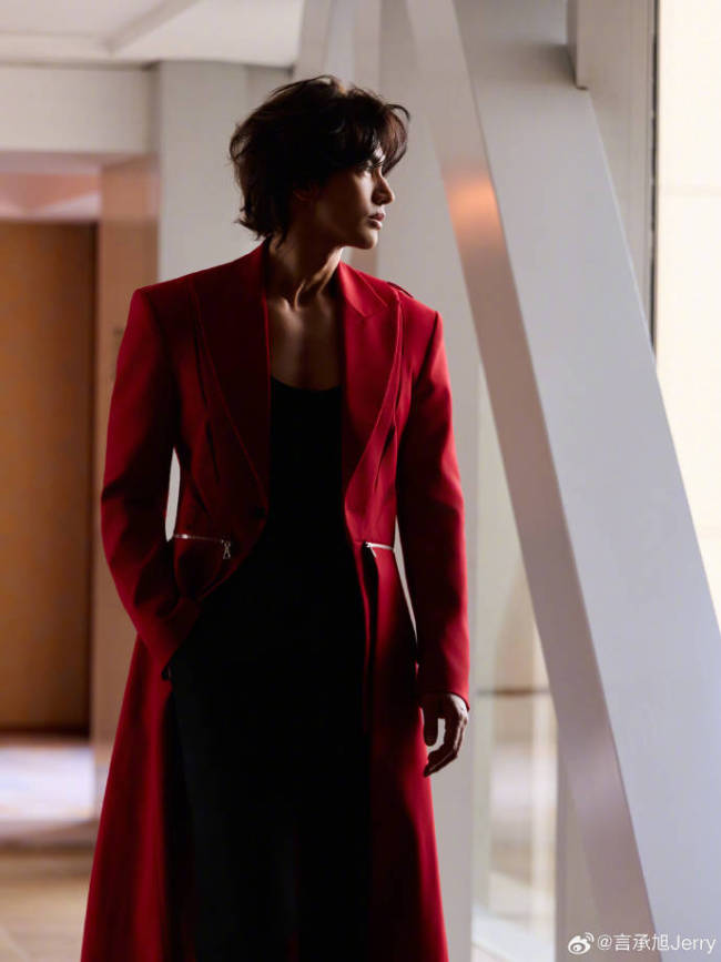 阿信回应言承旭提词器争议 好友间的情绪导航