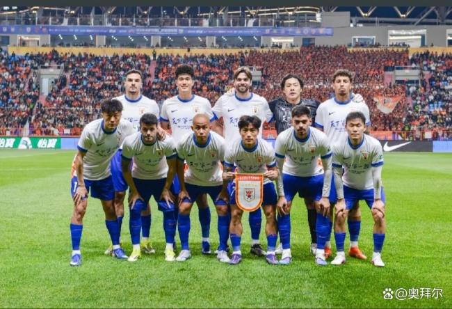 媒体人：泰山新助教根本帮不上韩鹏