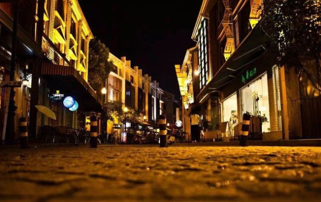 校长回应江浙沪没有夜生活