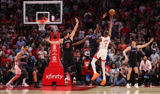 记者谈火箭1分险胜热火 绝杀难掩战术争议