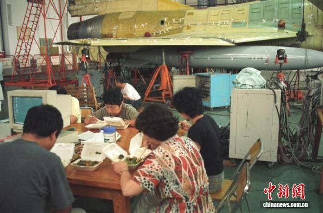 老照片里的“歼-10记忆” 航空人的奋斗与梦想