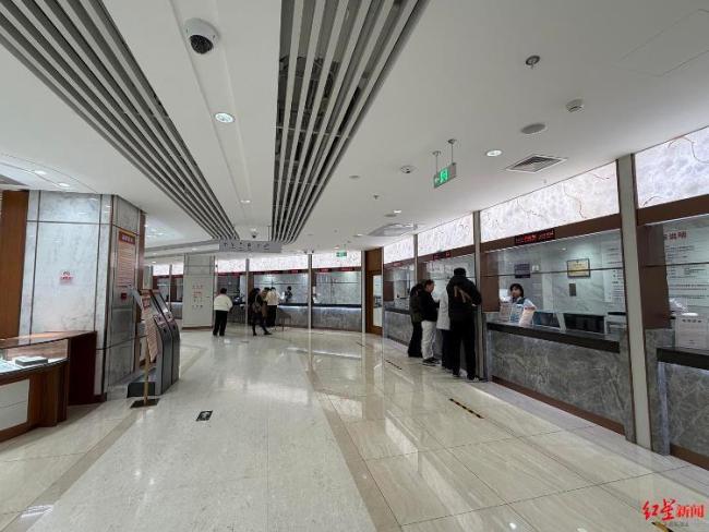 金价遇黑色星期一 投资者试水抄底