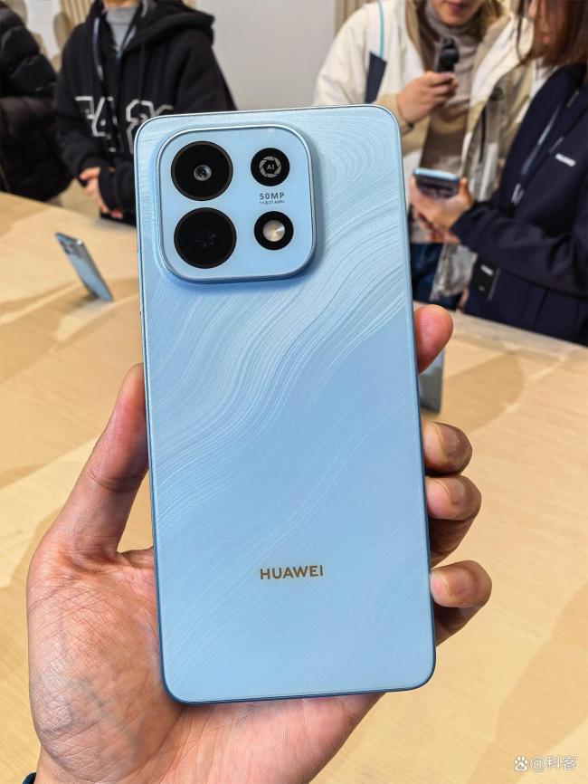 华为手机全系全面回归 新品频发引领科技潮流