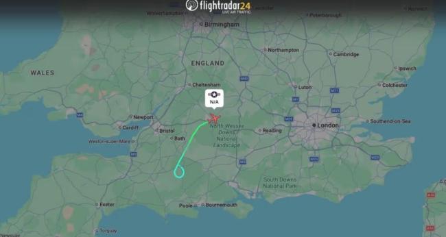 美一架B-52H轰炸机发出紧急情况信号