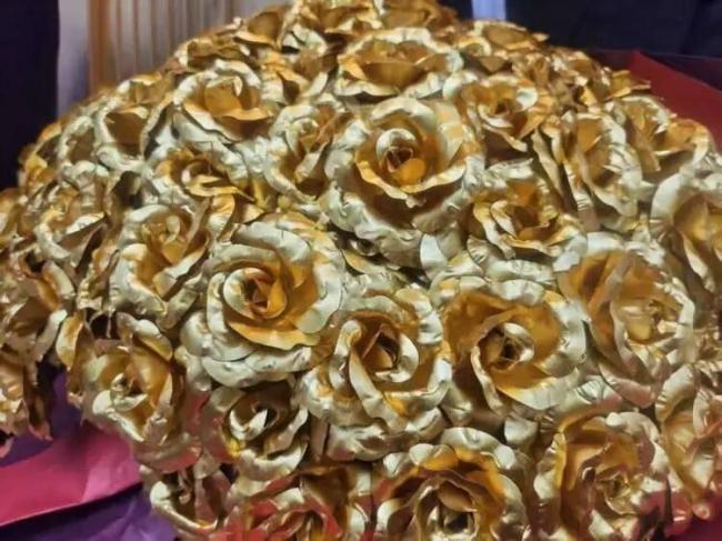 金价九连跌周大福涨价暂缓 消费者心态复杂