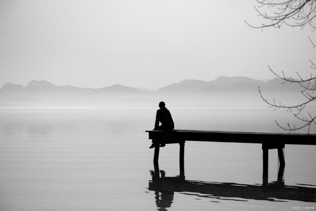 男友离世前转地铁吐血女孩5万治病