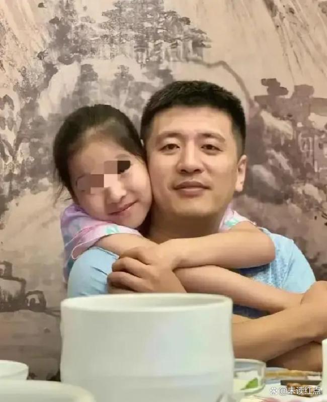 张雪峰曾为多睡一会儿住酒店 生命警示录