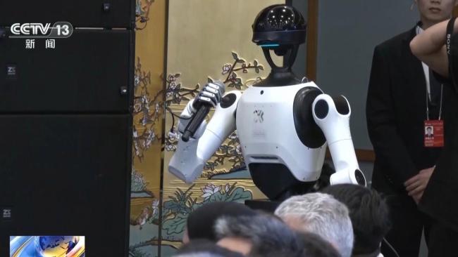机器人新员工上岗 博鳌论坛科技亮点