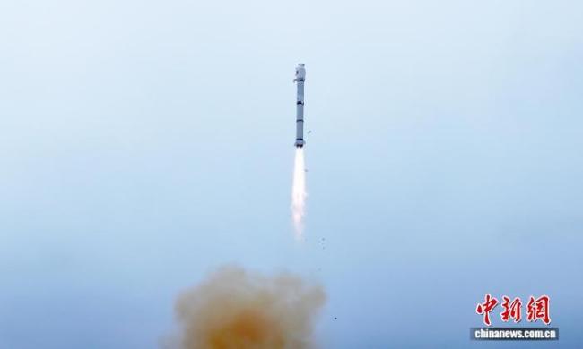 中国成功发射试验三十三号卫星