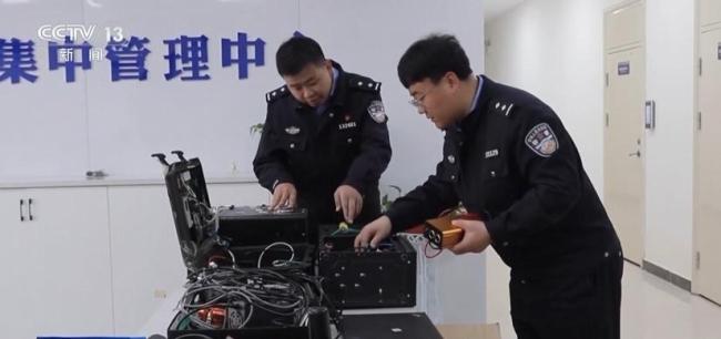 看见车上有这种“装饰”，很可能是“信号拦截器”！请立刻报警