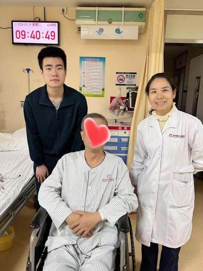 退伍大学生10分钟抢回一条命 教科书式救援展现专业与勇气