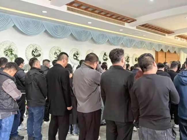 45岁男子心梗离世2天前还在跑马拉松 一生坦荡众人缅怀