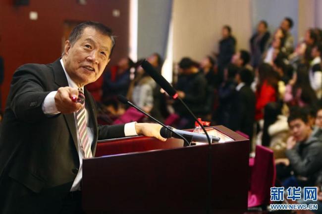 李昌钰同时打3份工才完成博士学业