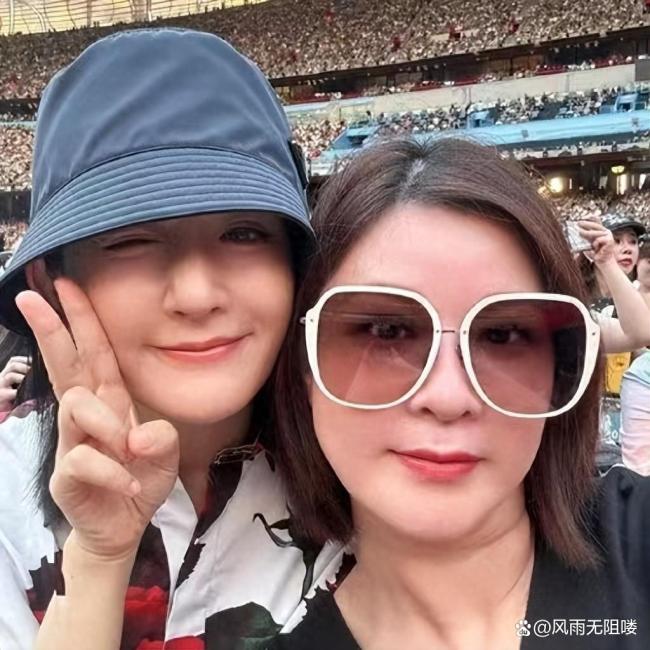 谢娜在张杰演唱会亲了秦岚杜华