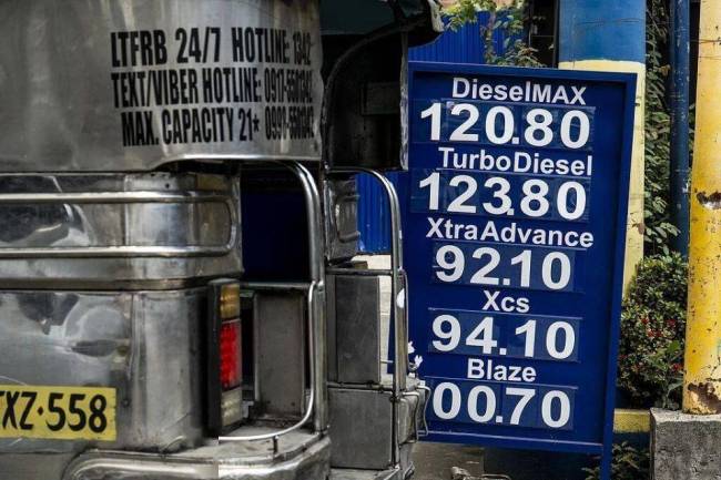 油价涨了，为什么你的奶茶和内衣都变贵了