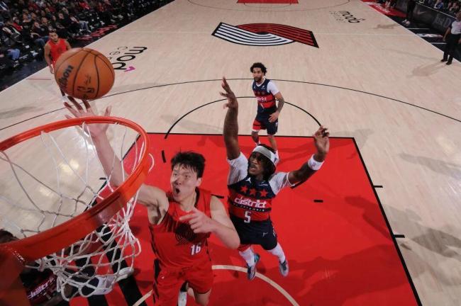 杨瀚森6分4板1帽送暴扣！开拓者大胜奇才 阿夫迪亚20 7 5克林根5帽