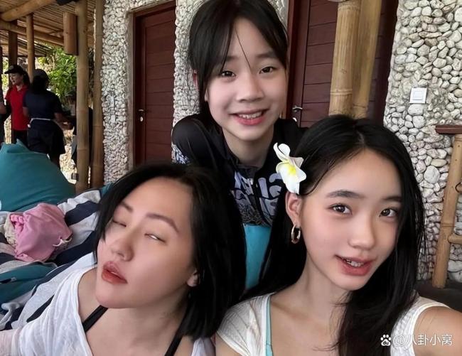 小S小女儿为姐姐回怼网友 我们本来就是豪门!