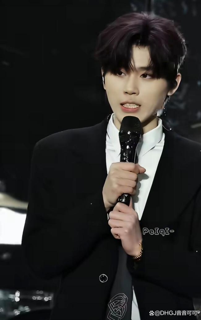 en王翊恩 受室但没同居 体式婚配引热议