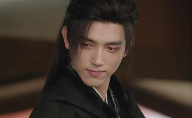 两个迪丽热巴何如打起来了 《日间提灯》随机爆红