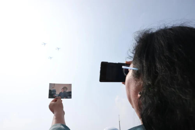 王伟妻子说25年了阿伟你放心吧 你的夙愿已实现