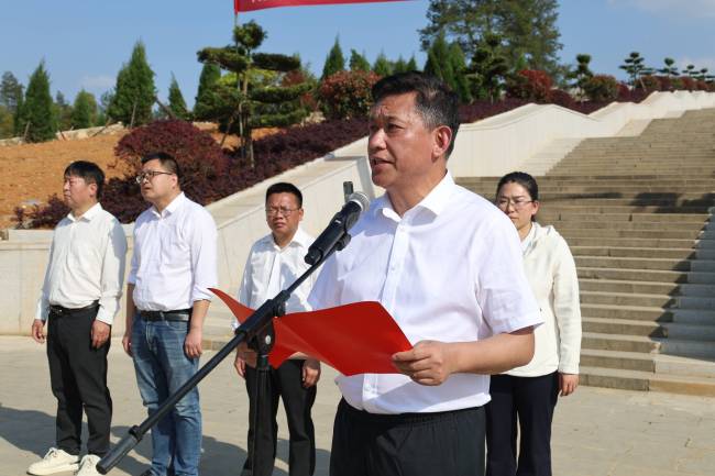 30华里徒步祭英烈 阳新实验高中1500余名学生的“青春新长征”