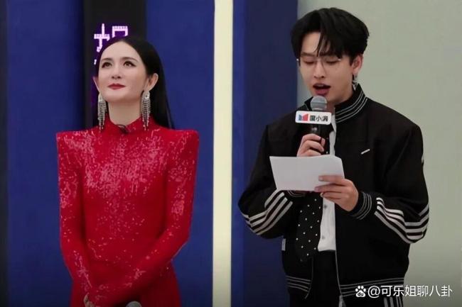 谢娜主握《浪姐》时泪崩 直播失控引群嘲