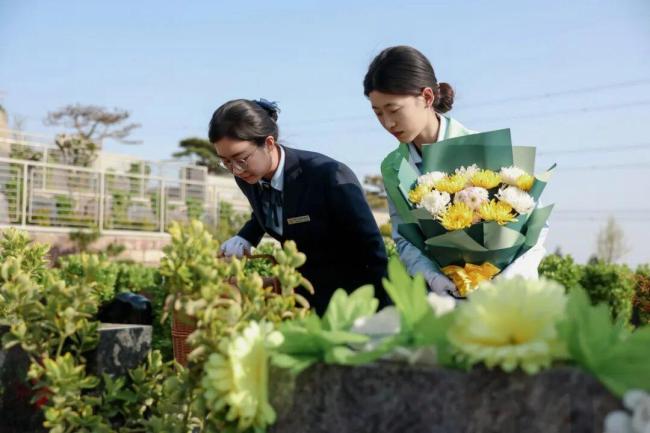 高校殡葬专业学生未毕业就被抢空