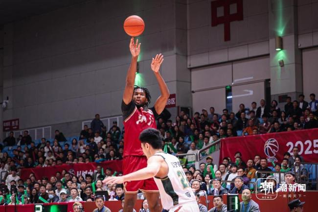 浙江男篮主场战胜辽宁男篮 内线优势助四连胜