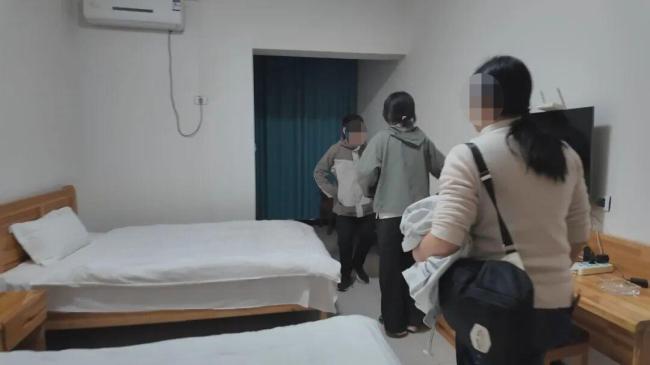 一房难求巫山免费安排游客住党校