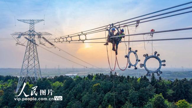 安徽芜湖：“西电东送”输电工程加紧建设