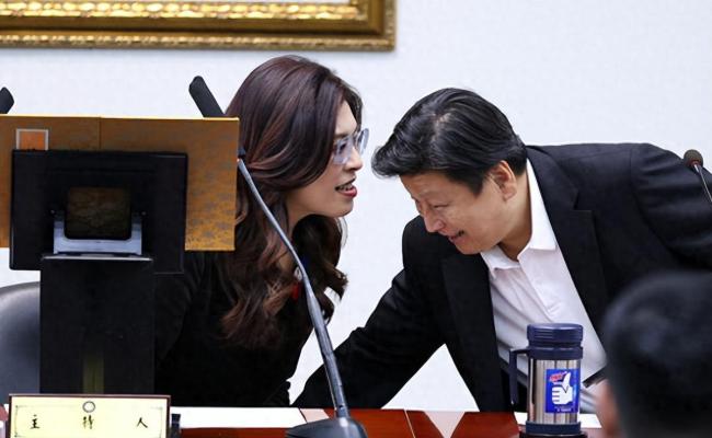 郑丽文明天访陆 傅崐萁称选对台有利路