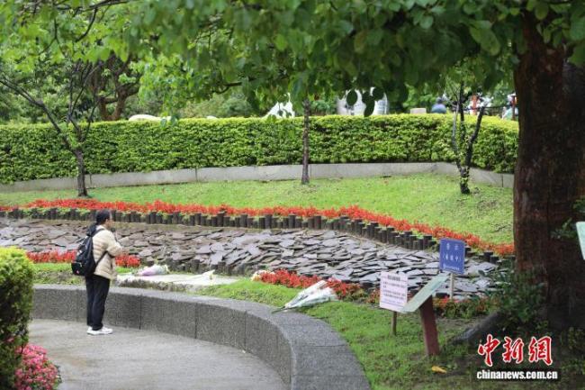台湾写真:宝岛清明节走现代祭扫风