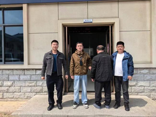 男子诈骗后潜逃26年被抓 市井摊主“完美”伪装