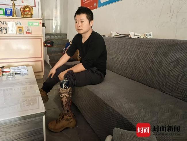 小伙死里逃生免费为这些人洗车报恩