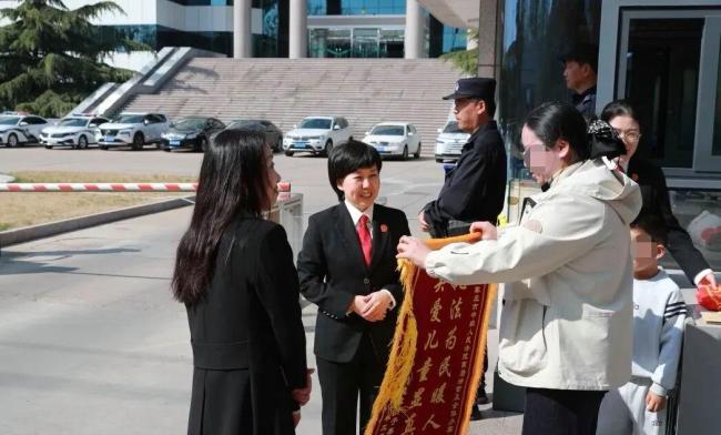 家事法庭现实中也在上演 荧屏故事成现实