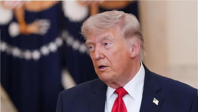 战争没打赢，赫格塞思成“替罪羊”？权力内斗的牺牲品