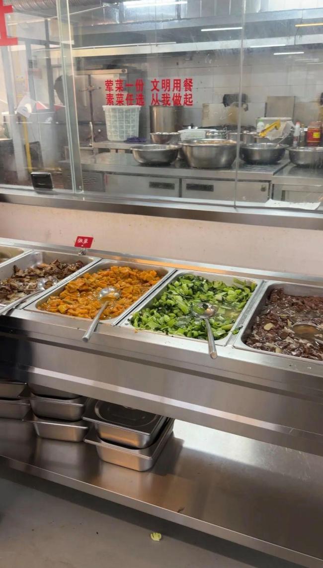 6元自助餐餐厅会亏本吗?老板发声 曾月亏几万元,如今可保本