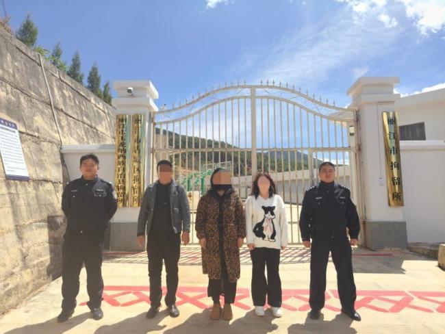 深山救助流浪女被查 虚假视频误导公众