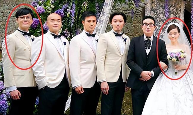 张靓颖和男友与一又友聚餐 低调相伴显默契